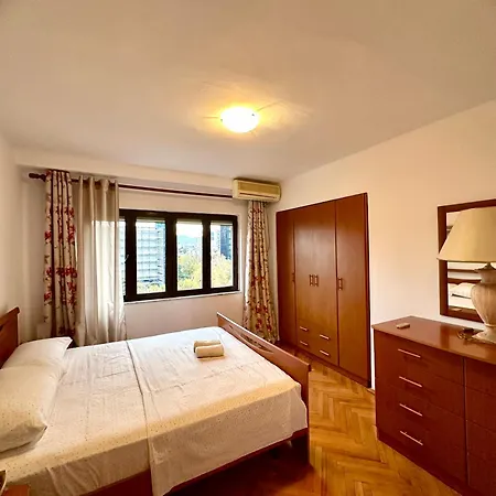 Skanderbeg Square Center Appartamento